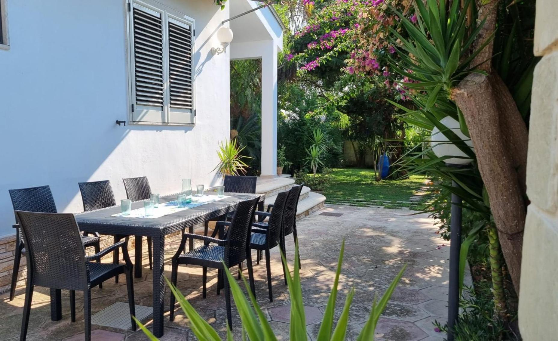 Villa Ada Casa Vacanze 托雷斯佩基亚鲁杰里 外观 照片