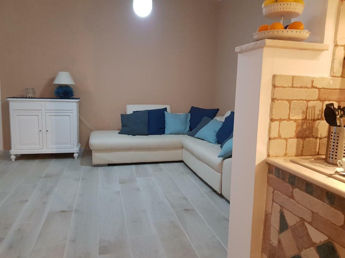 Villa Ada Casa Vacanze 托雷斯佩基亚鲁杰里 外观 照片